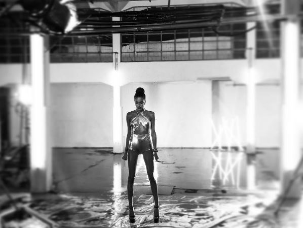 Photo of Tini Stoessel presentó su nuevo vídeo ‘Si tu te vas’