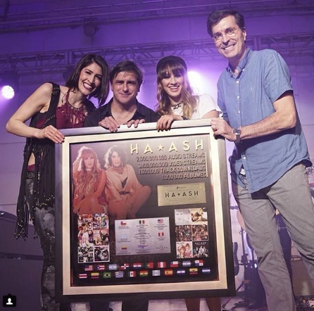 Photo of Las Ha Ash reciben reconocimiento por altas ventas en plataformas digitales