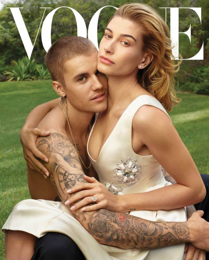 Photo of Justin Bieber y Hailey Baldwin hablan de su historia de amor con la revista Vogue