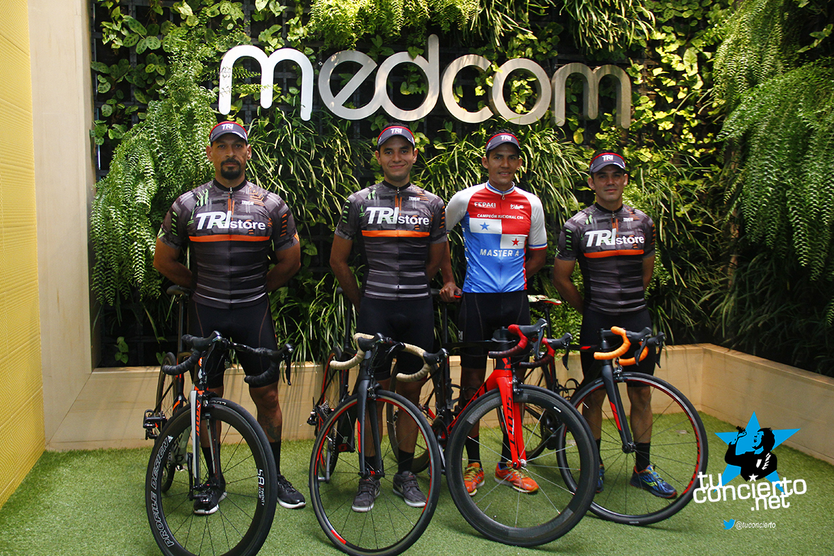 Photo of Firma de convenios con patrocinadores del Giro RPC