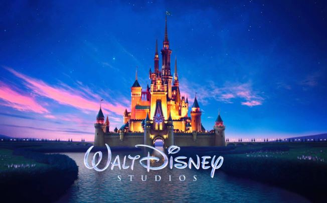 Photo of Disney revela el primer adelanto de »Un viaje en el tiempo»