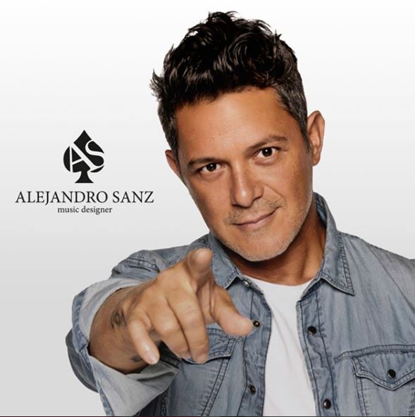 Photo of Alejandro Sanz anuncia el lanzamiento de sus primeros diseños