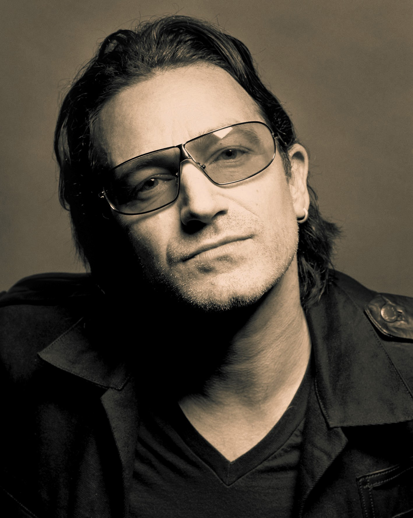 Photo of El cantante Bono pierde la voz en concierto de U2 en Berlín