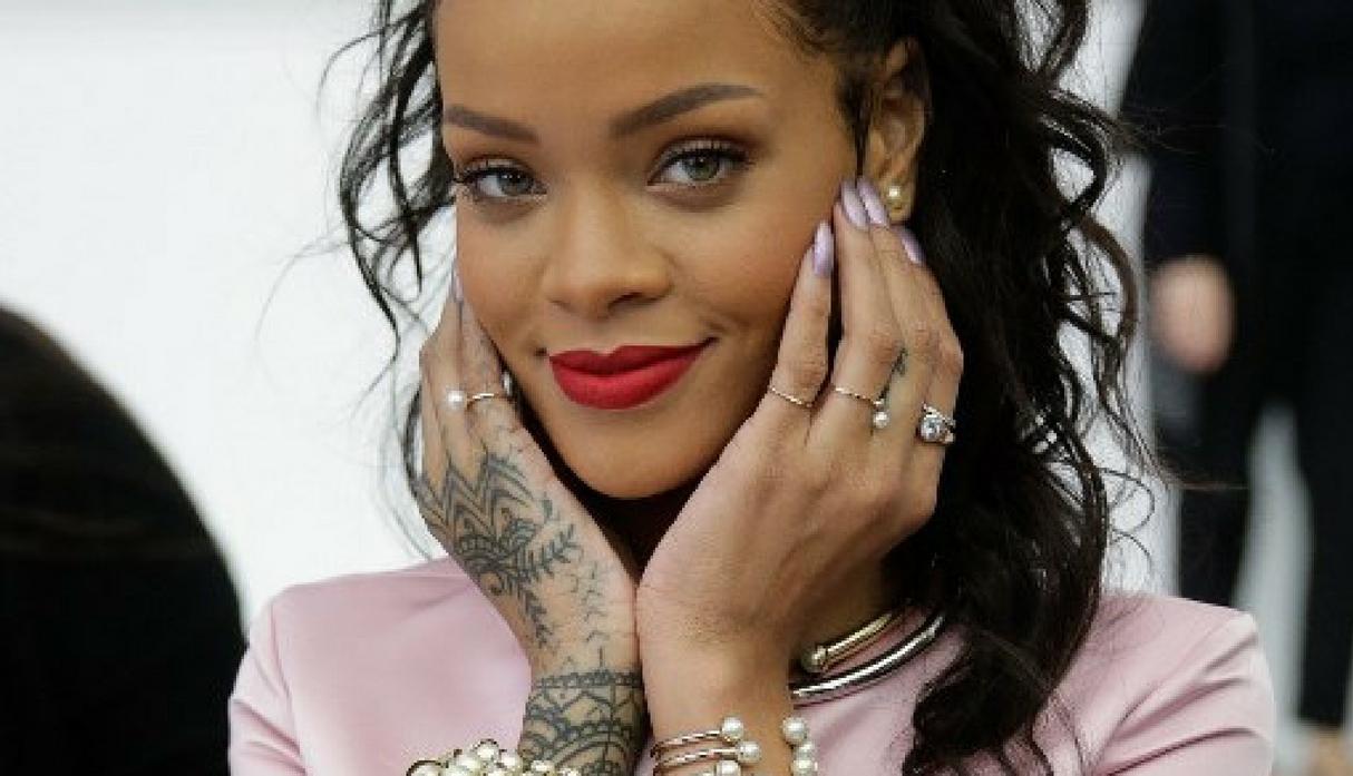 Photo of Rihanna lanzará nuevo disco para el 2019
